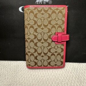 2009 INC Coach planner/address book Brown and Pink Patterned